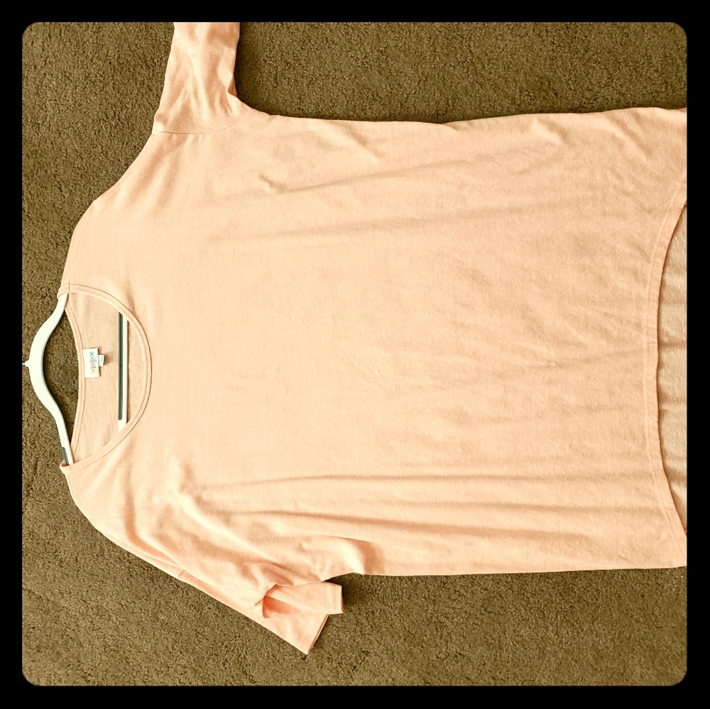 Lularoe shirts